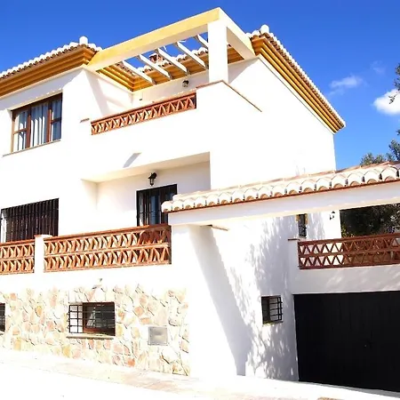 Guest house Y Rural Naranjos 2*