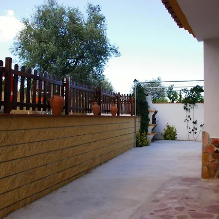 Guest house Y Rural Naranjos 2*