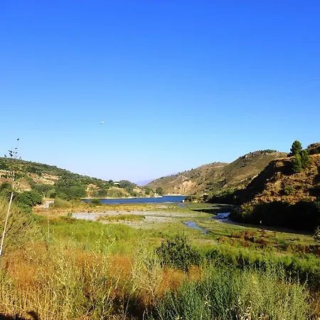 Y Rural Naranjos Guest house 2*